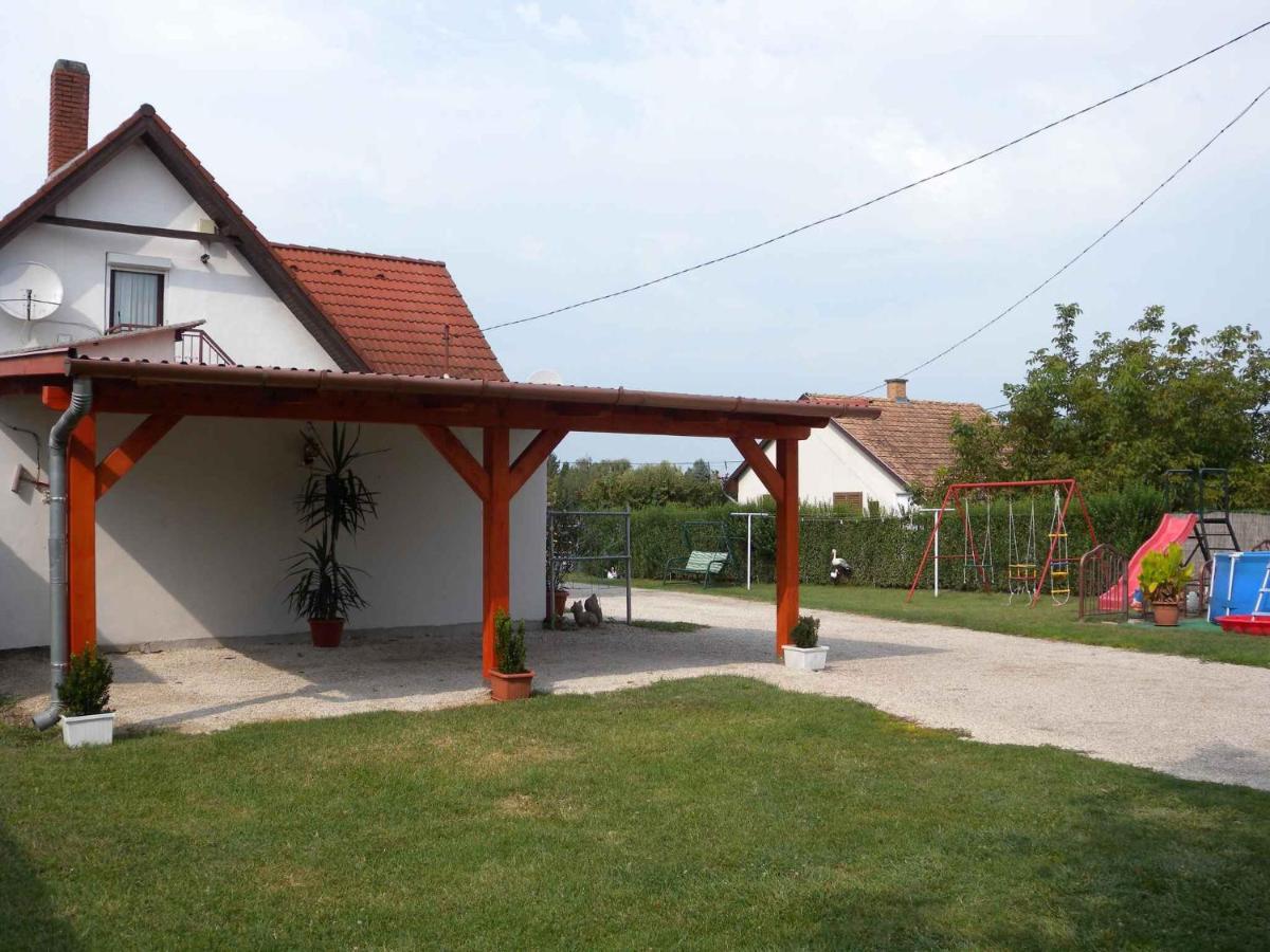 House And Apartment Balatonmariafuerdo 19319 Jozseftelep Esterno foto