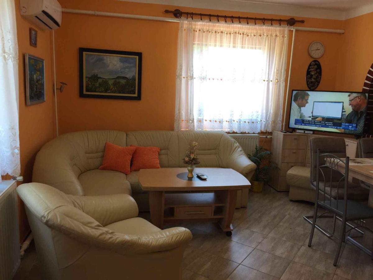House And Apartment Balatonmariafuerdo 19319 Jozseftelep Esterno foto